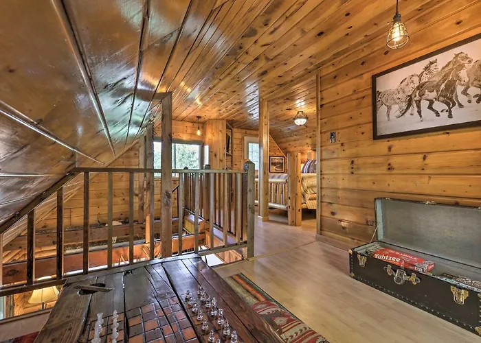 Adventures: Cozy Log W/ Deck & Views! * Alpine