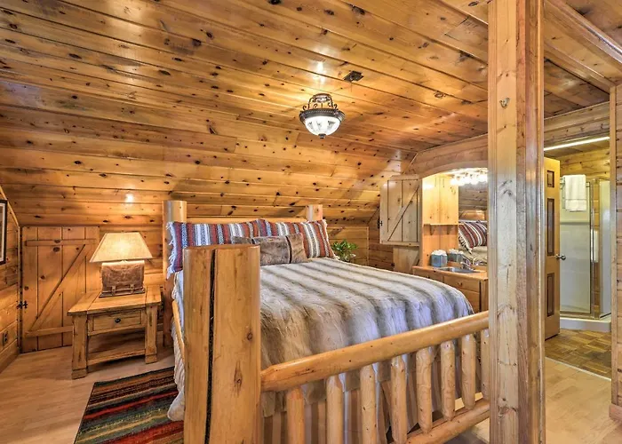 Adventures: Cozy Log W/ Deck & Views! *