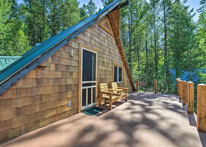 Adventures: Cozy Log W/ Deck & Views! Holiday home Alpine