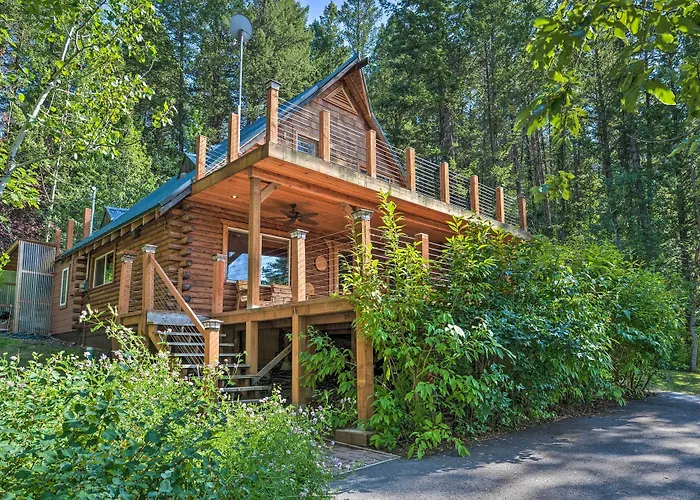 Adventures: Cozy Log W/ Deck & Views! Alpine