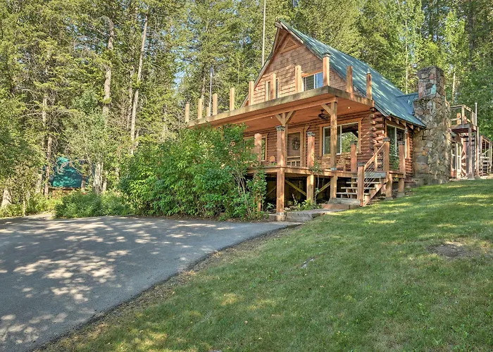 Holiday home Adventures: Cozy Log W/ Deck & Views! *