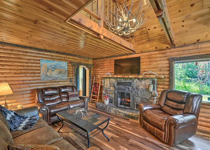 Adventures: Cozy Log W/ Deck & Views! * Alpine